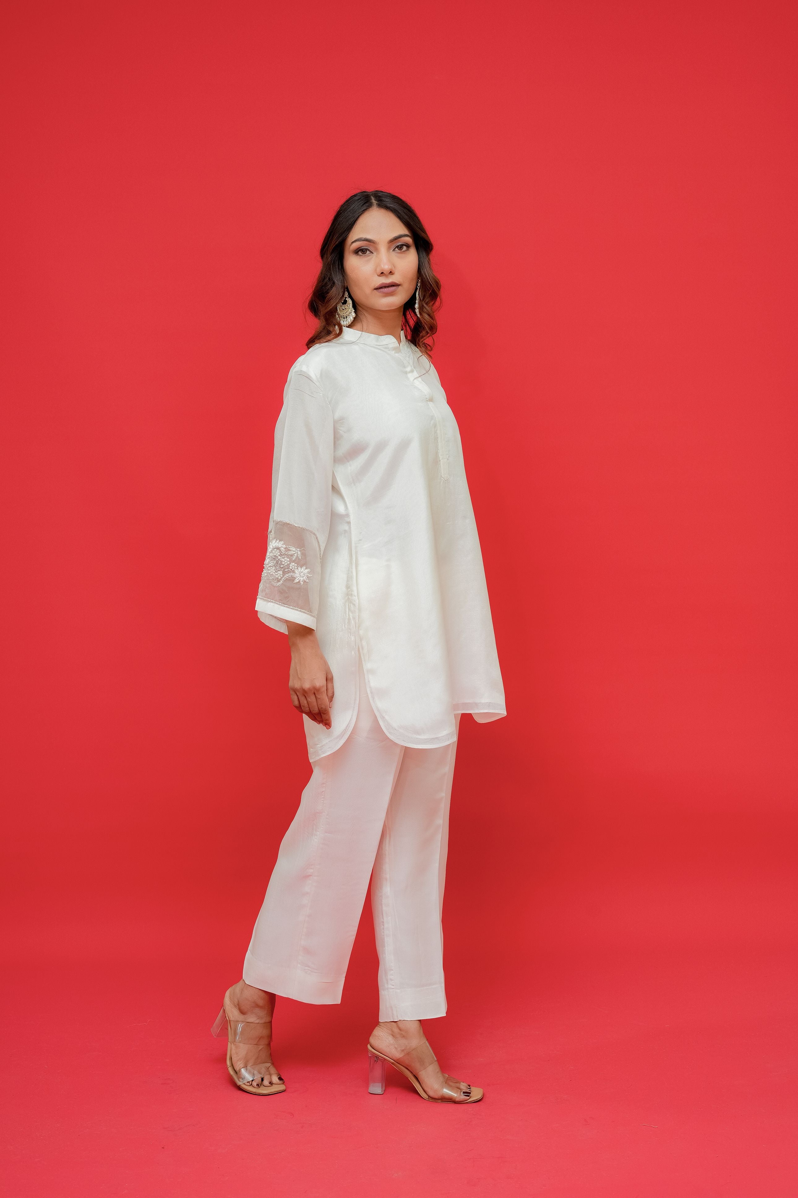 upada silk top n bottom sleeves with resham Dabka hand embroidery touch or organza