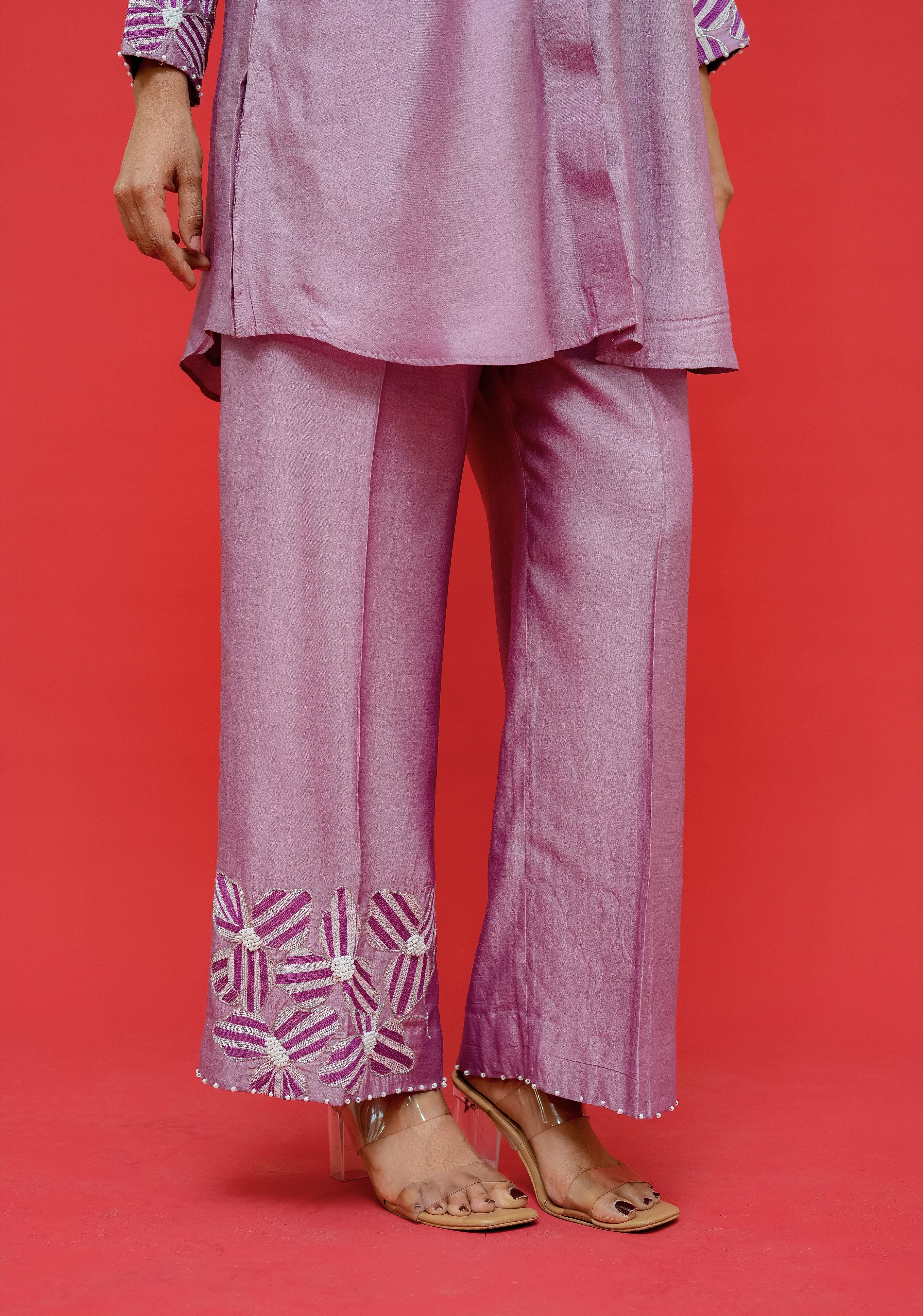 Pure chinia slik top n bottom  Thread n peral work bottom n top