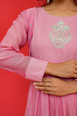 Close-up hand embroidery detail on pink Mul Chanderi Anarkali set for women – Amahi Fashion