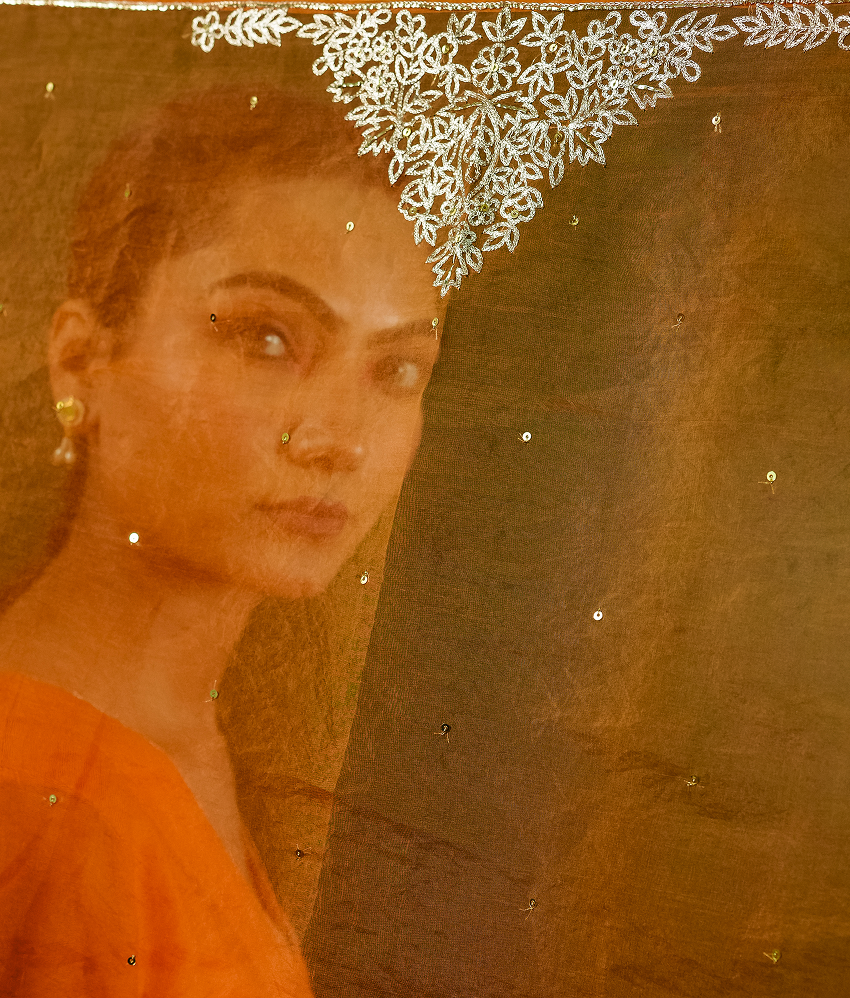 Pure Mul Chanderi  with Pure Orgnza Dupta Zari Pithon Hand Embrodiray