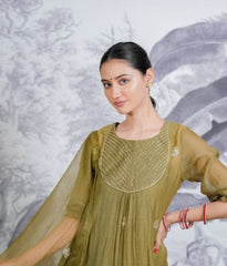 Pure mul chanderi with dabka pithon hand Embrodiray pure orgnza dupta