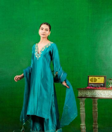 Silk Chanderi Suit with Orgnza Dupta Hand Embrodiray